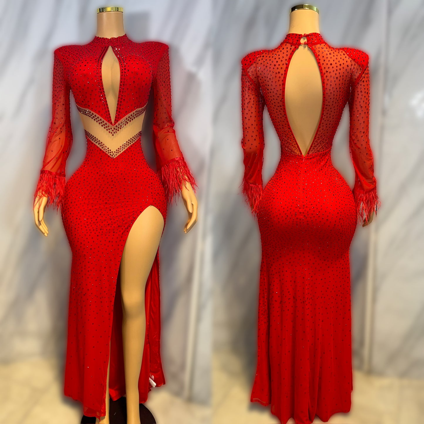 Vestido rojo plumas y pedrería ❤️