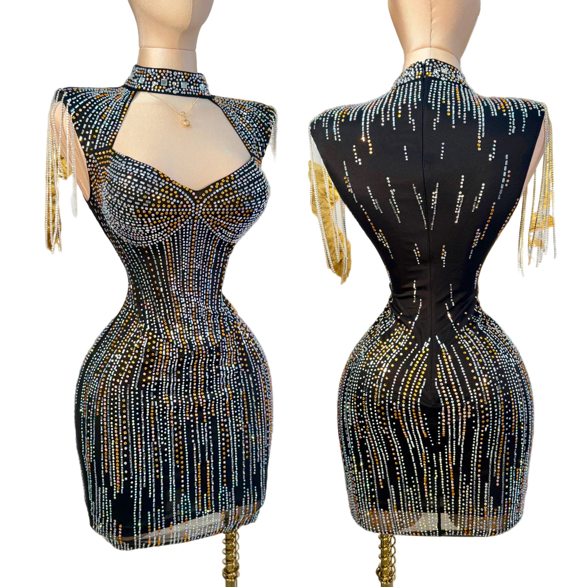 Vestido negro pedrería ✨