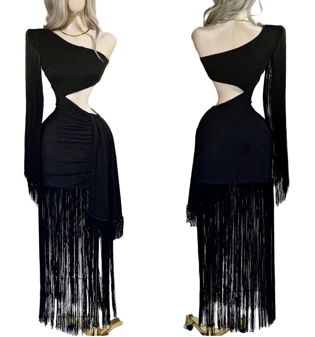 Vestido negro asimétrico 🖤