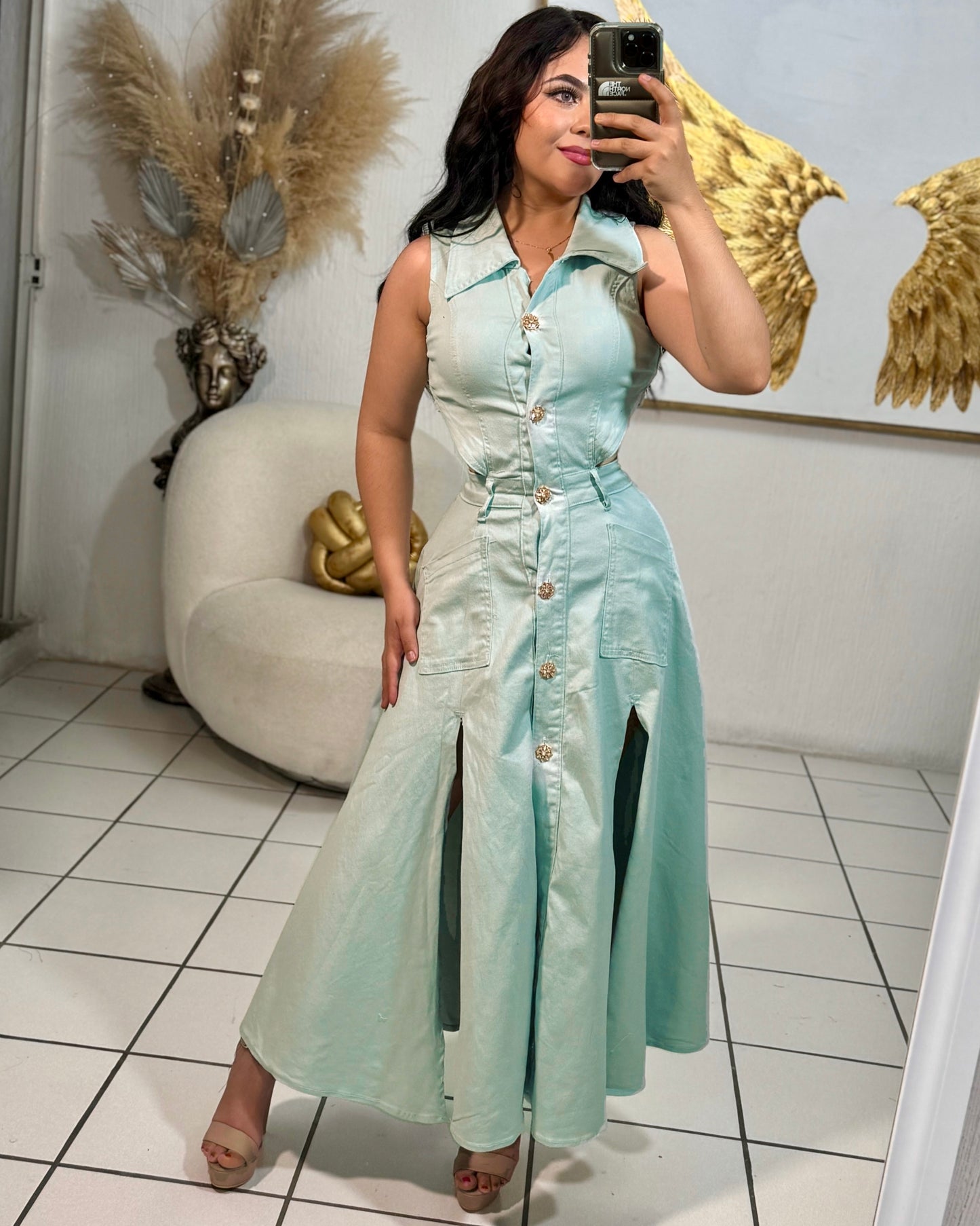 Vestido botones pedrería