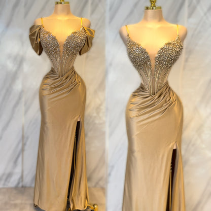 Vestido dorado pedrería corset 💛✨