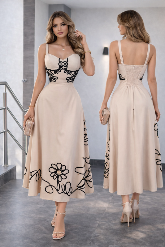 Vestido beige bordado negro ✨