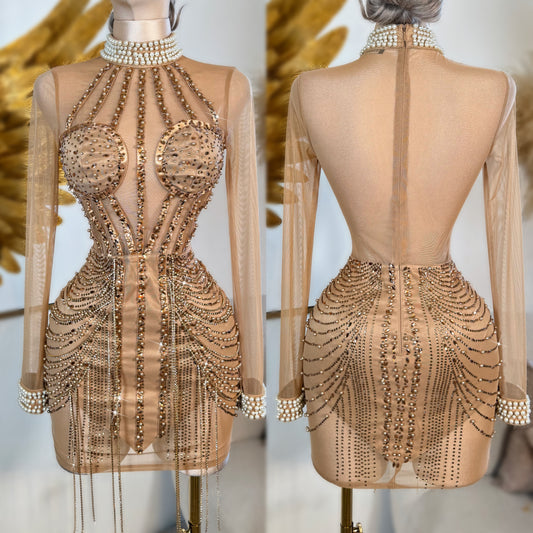 Vestido dorado perlas y pedrería