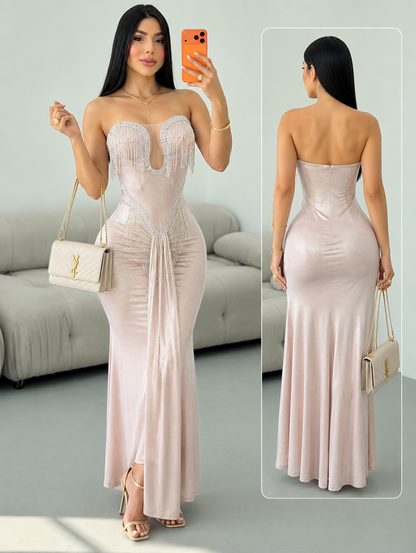 Vestido champagne strapless pedrería ✨