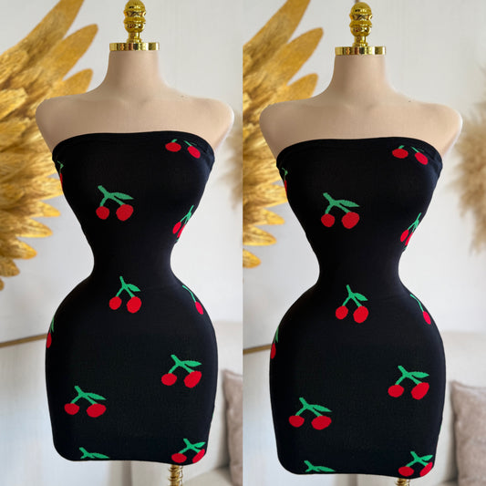Vestido negro cherry 🍒