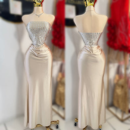 Vestido champagne licra satinada pedrería ✨