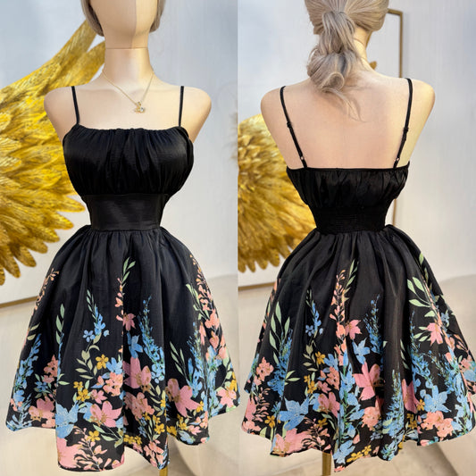 Vestido negro flores 💐