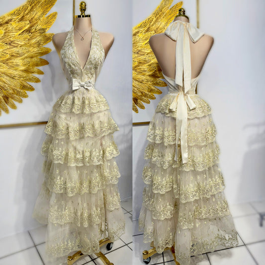 Vestido beige bordado dorado ✨