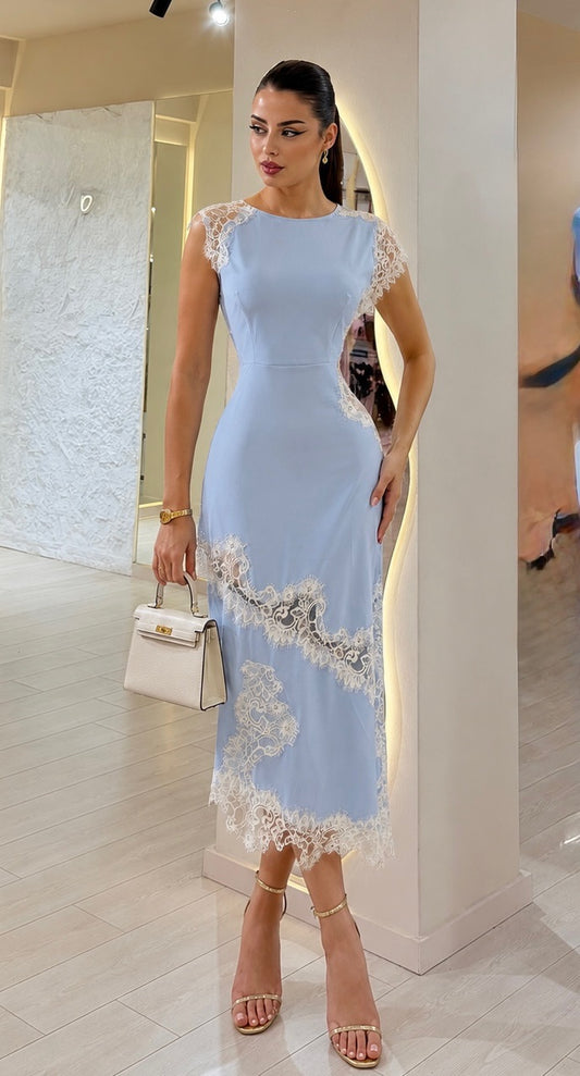 Vestido azul asimétrico encaje ✨🩵