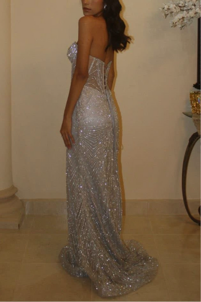 Vestido plateado pedrería ✨🩶