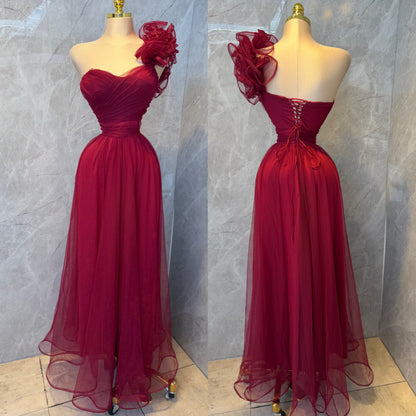 Vestido tinto tulle y escarola 🍷