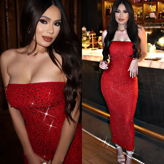 Vestido rojo pedrería y perlas ❤️