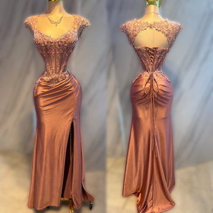 Vestido rosa pedrería y bordados ✨🩷