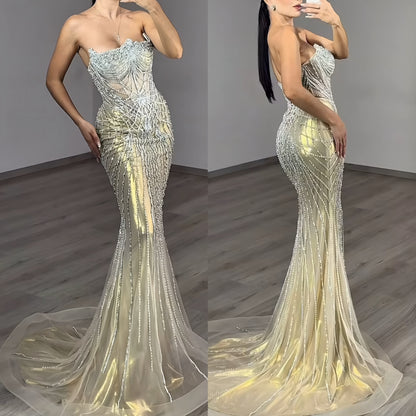 Vestido dorado pedrería plateada corset ✨