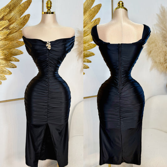 Vestido negro licra satinada 🖤