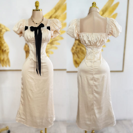 Vestido satín beige