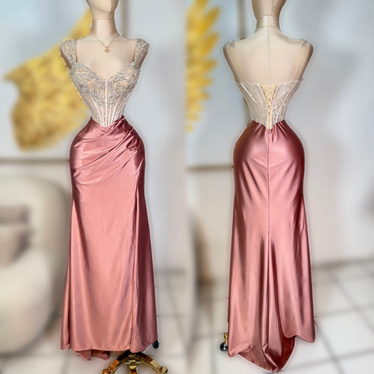 Vestido rosa satín pedrería 🌸
