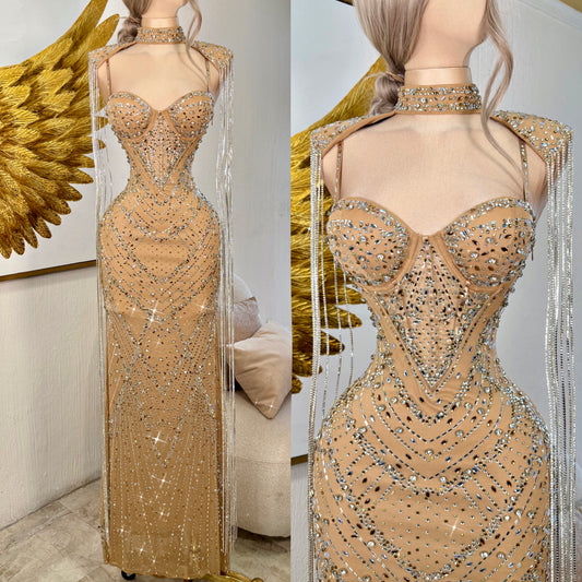 Vestido nude pedrería & hombreras
